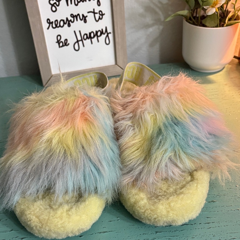 UGG Multicolor Furry Slippers SZ 8 box 14